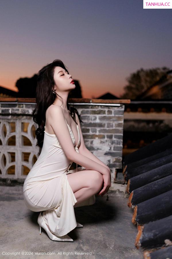 梦心玥  [XiuRen]高清写真图 2024.12.23 No.9643 梦心玥 美腿性感第16张图片